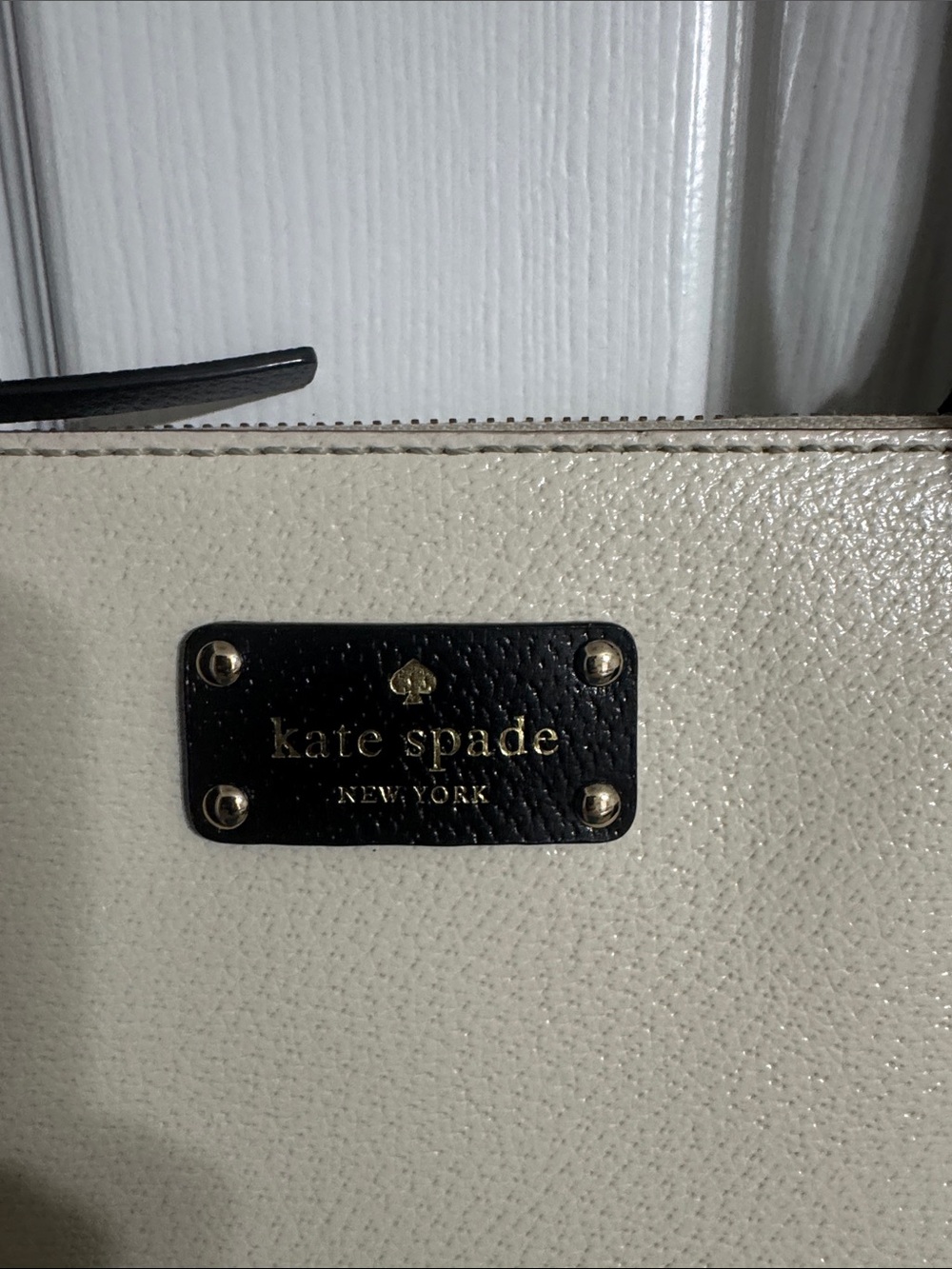 kate spade Black and White Two-Tone Tote with Matching Wristlet - Picture 3 of 13
